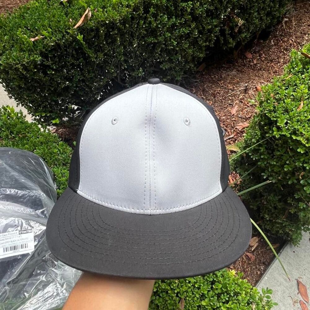 Unbranded Men's Black and Grey Hat